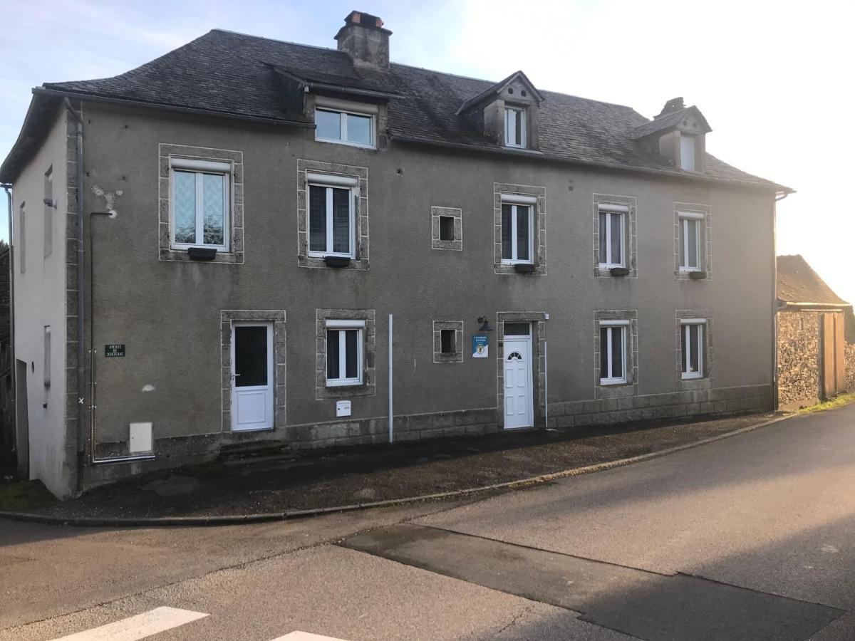 Chambres D'Hotes L'Ame De Travassac Donzenac Esterno foto